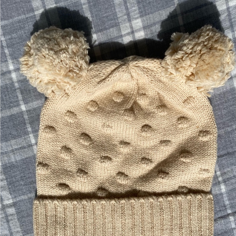 Double Pom Pom Bobble Beanie from Crewcuts in oatmeal color. S-M size. NWT.